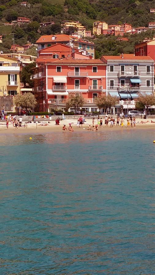 Albergo Nettuno Lerici Exterior photo