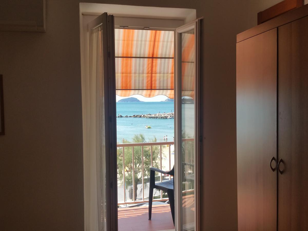 Albergo Nettuno Lerici Exterior photo